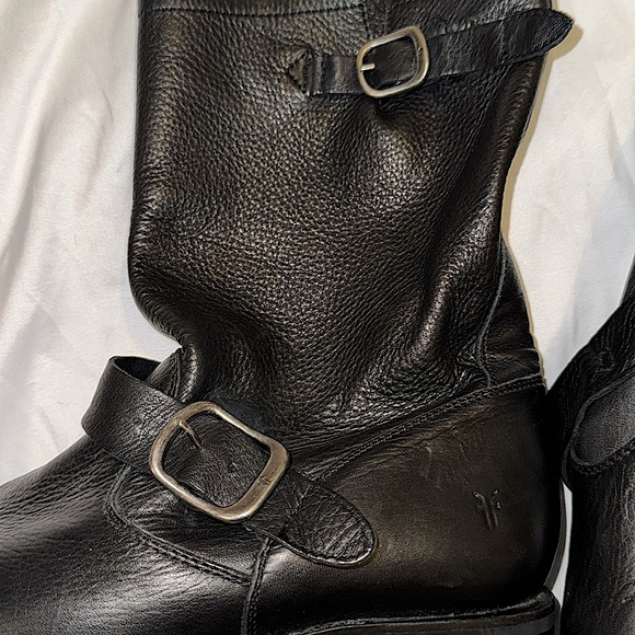 Frye Black Leather Slouchy Booties - size 9.5 - Picture 10 of 12